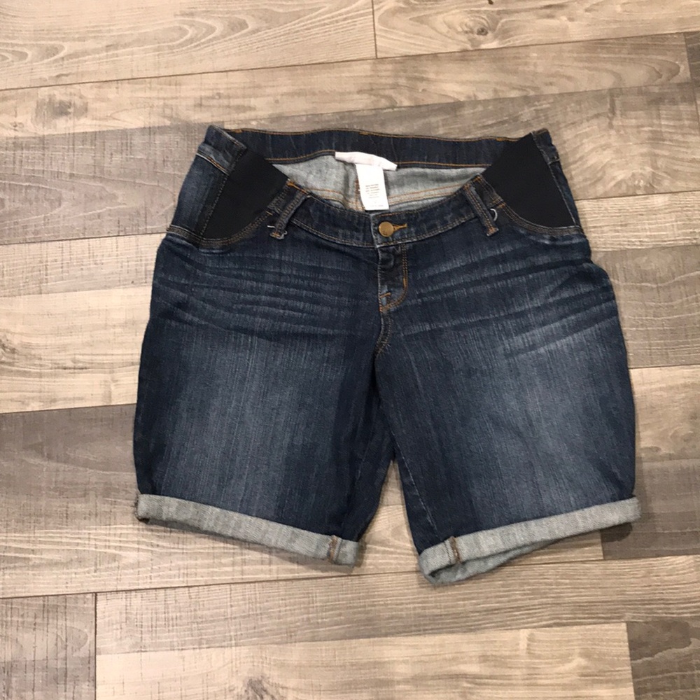 Liz Lange Size S Maternity Bermuda Jean Shorts